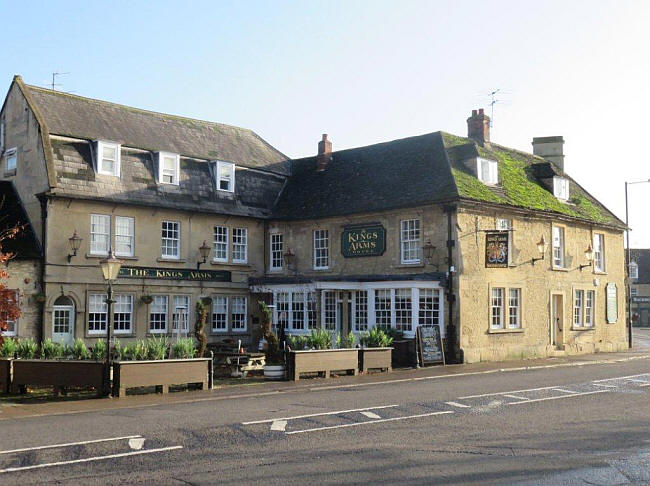 Kings Arms Hotel, Market Place, Melksham - in November 2014