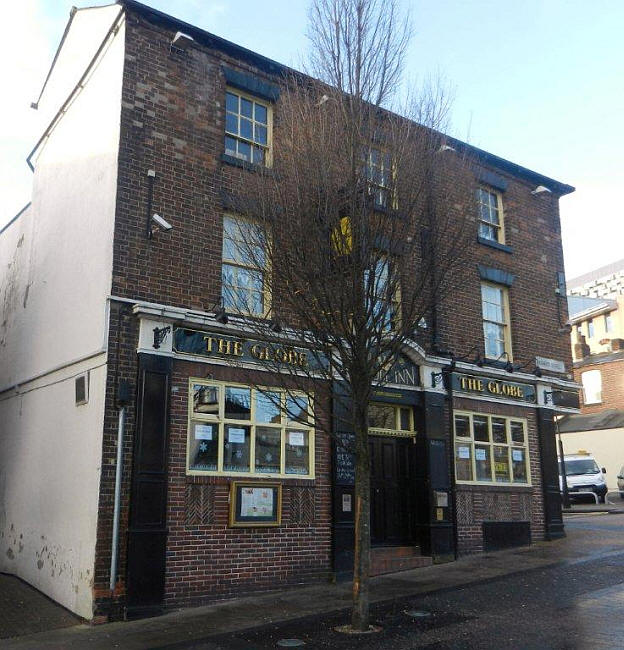 Globe Inn, 54 Howard Street, Sheffield - in December 2011