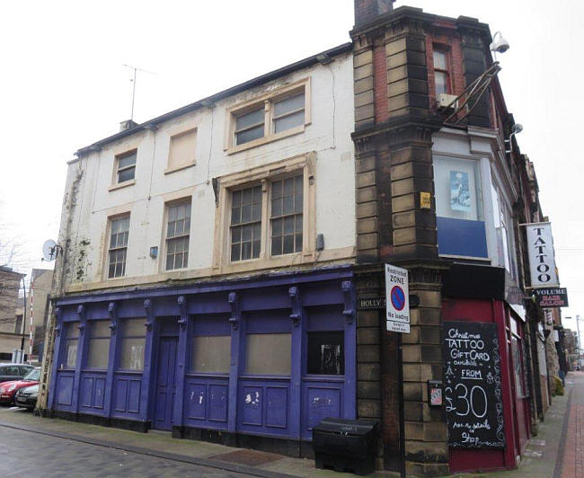 Red Lion, 18 Holly Street, Sheffield - in December 2014